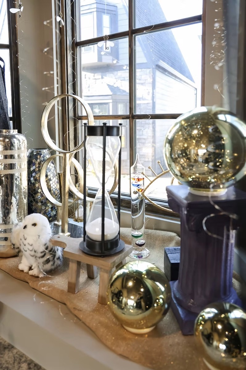 Pennywhistle’s Potion Parlour detail