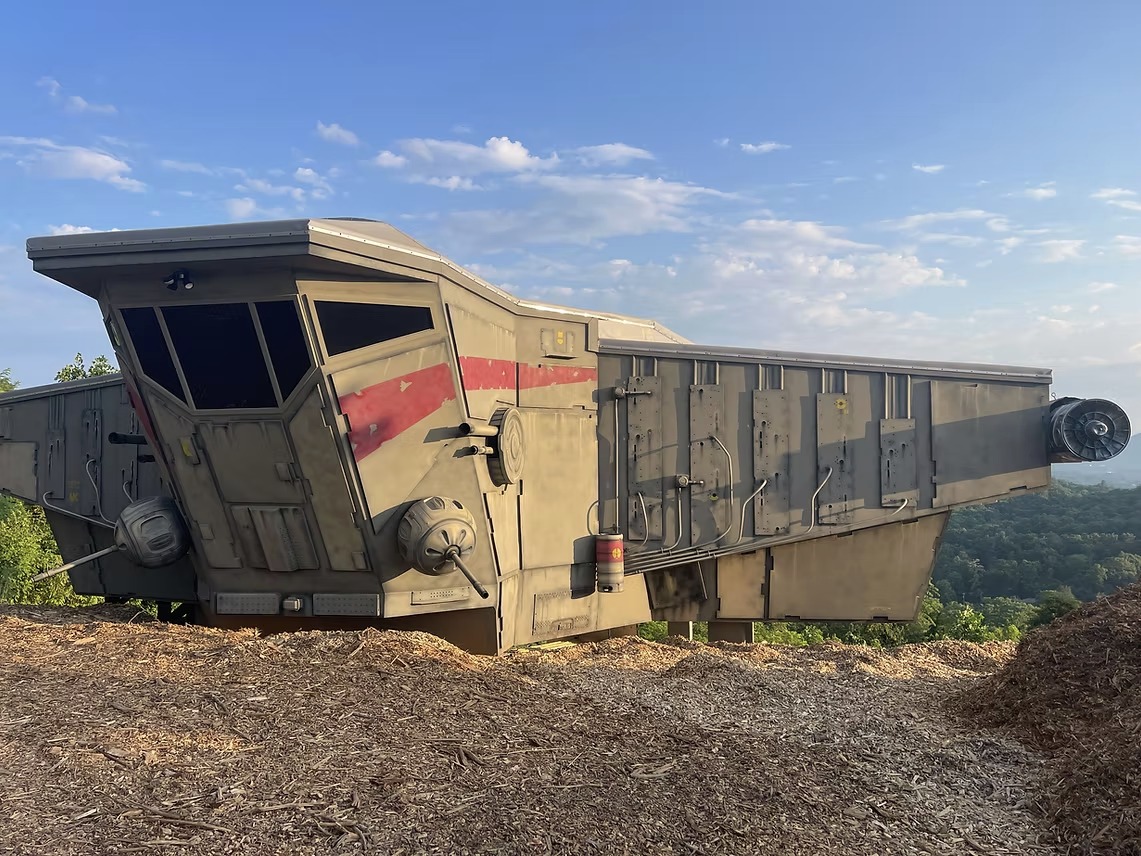 The Phoenix spacecraft-inspired dwelling on the ridge