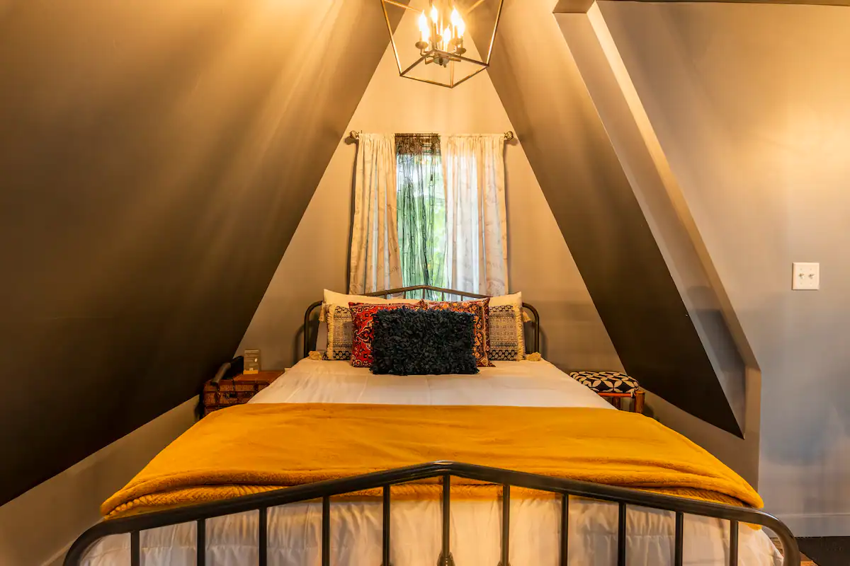 Loft bedroom at Wizards Hollow