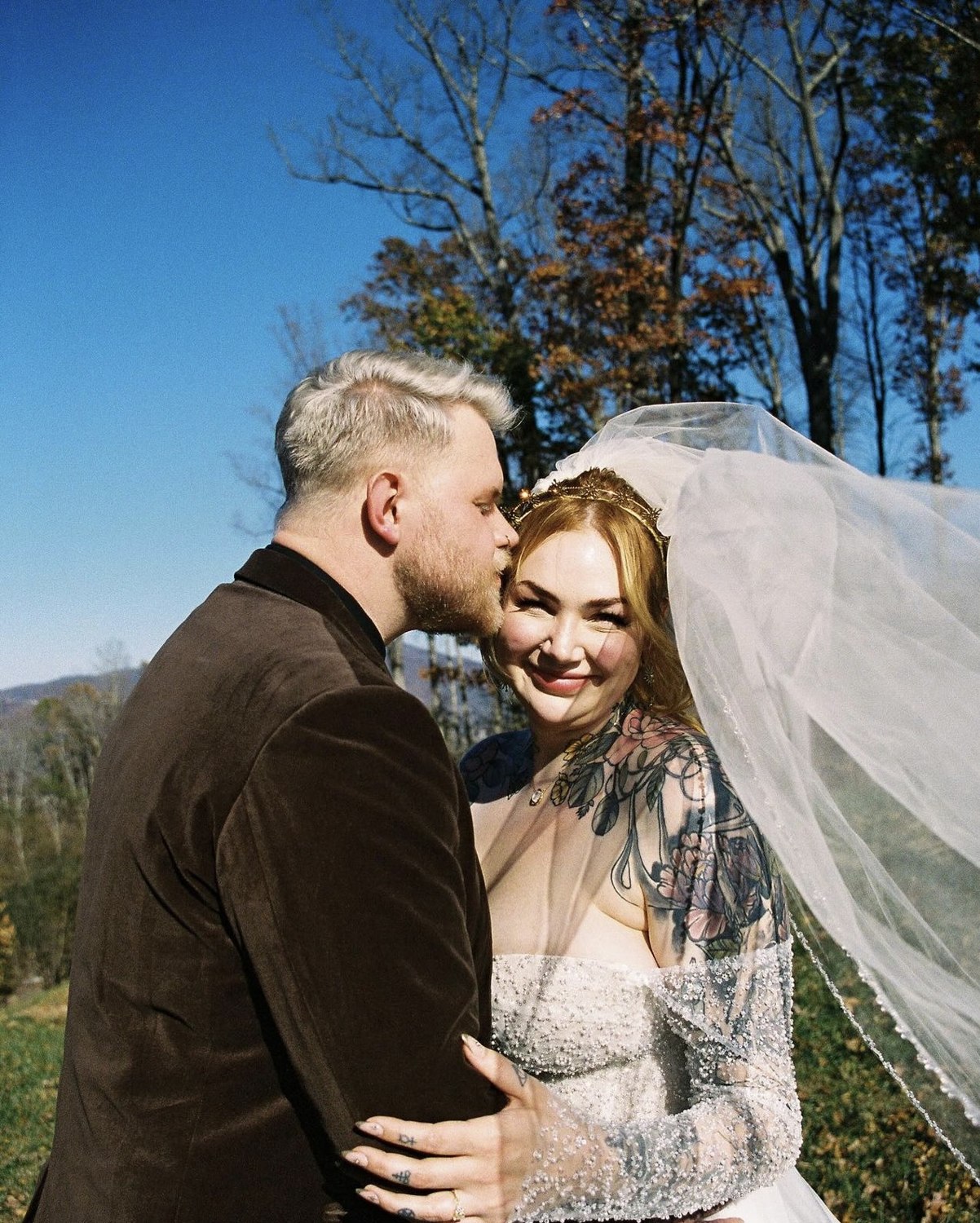 A wedding at Earth & Sky Dwellings