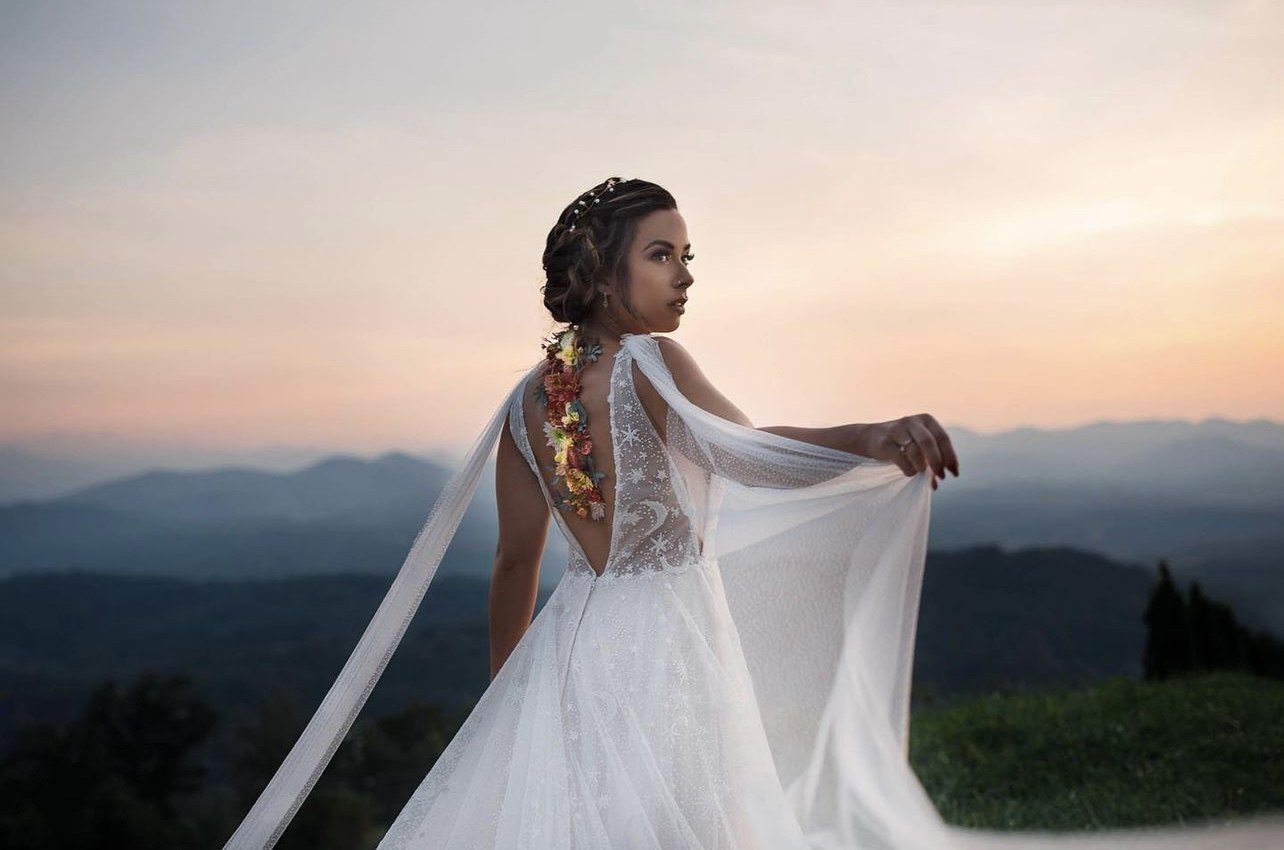 A wedding at Earth & Sky Dwellings