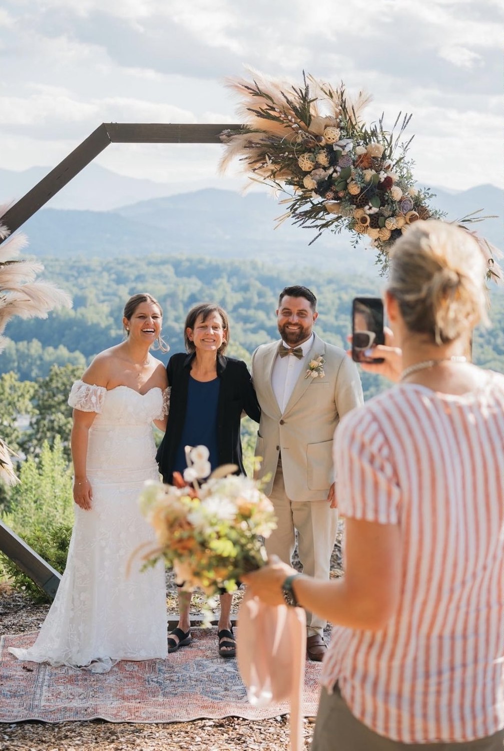 A wedding at Earth & Sky Dwellings