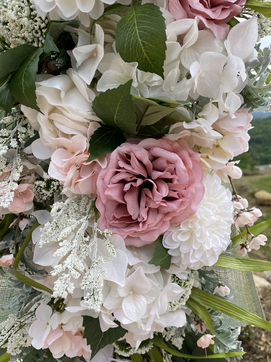 A wedding at Earth & Sky Dwellings